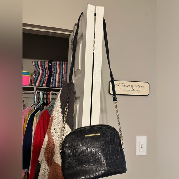 Steve Madden Crossbody - Picture 2 of 4